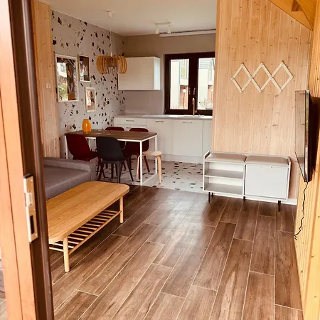 別荘 Morze Caloroczne ニエホジェ