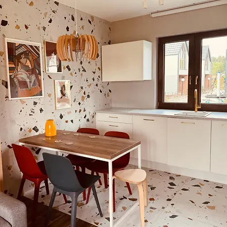 Morze Caloroczne 別荘