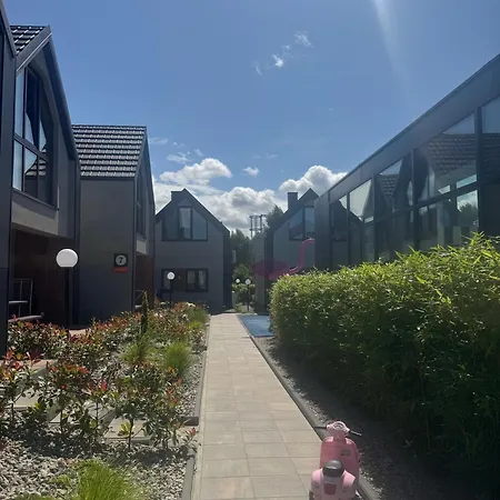 Morze Caloroczne 別荘