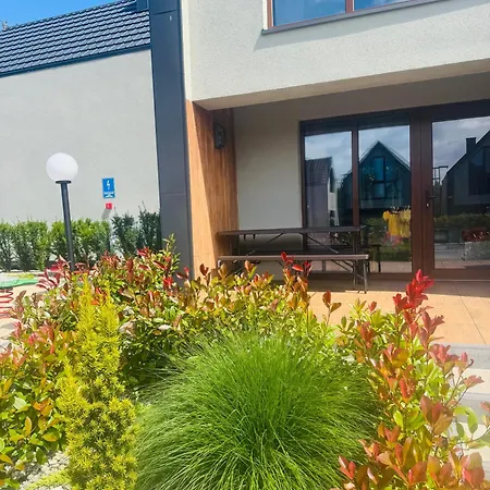 Nyaraló Morze Caloroczne Z Basenem